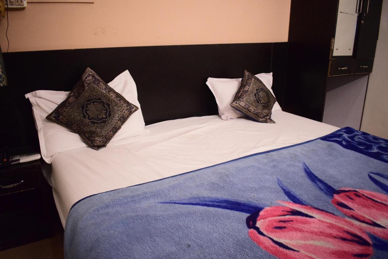 Ds Residency Varanasi-Prime Location-Parking 外观 照片