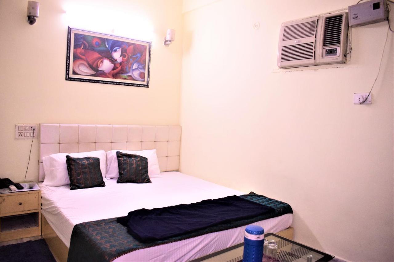 Ds Residency Varanasi-Prime Location-Parking 外观 照片