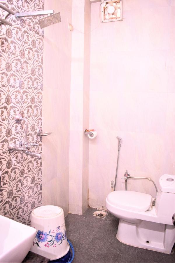 Ds Residency Varanasi-Prime Location-Parking 外观 照片