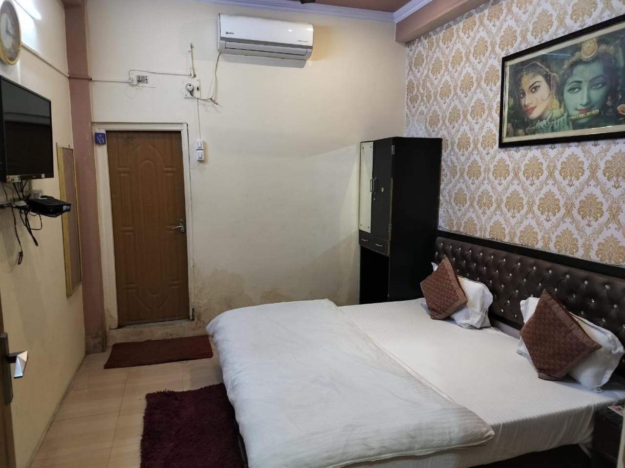 Ds Residency Varanasi-Prime Location-Parking 外观 照片