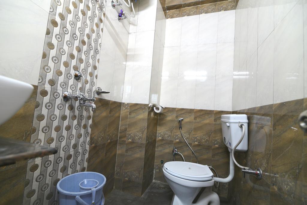 Ds Residency Varanasi-Prime Location-Parking 外观 照片