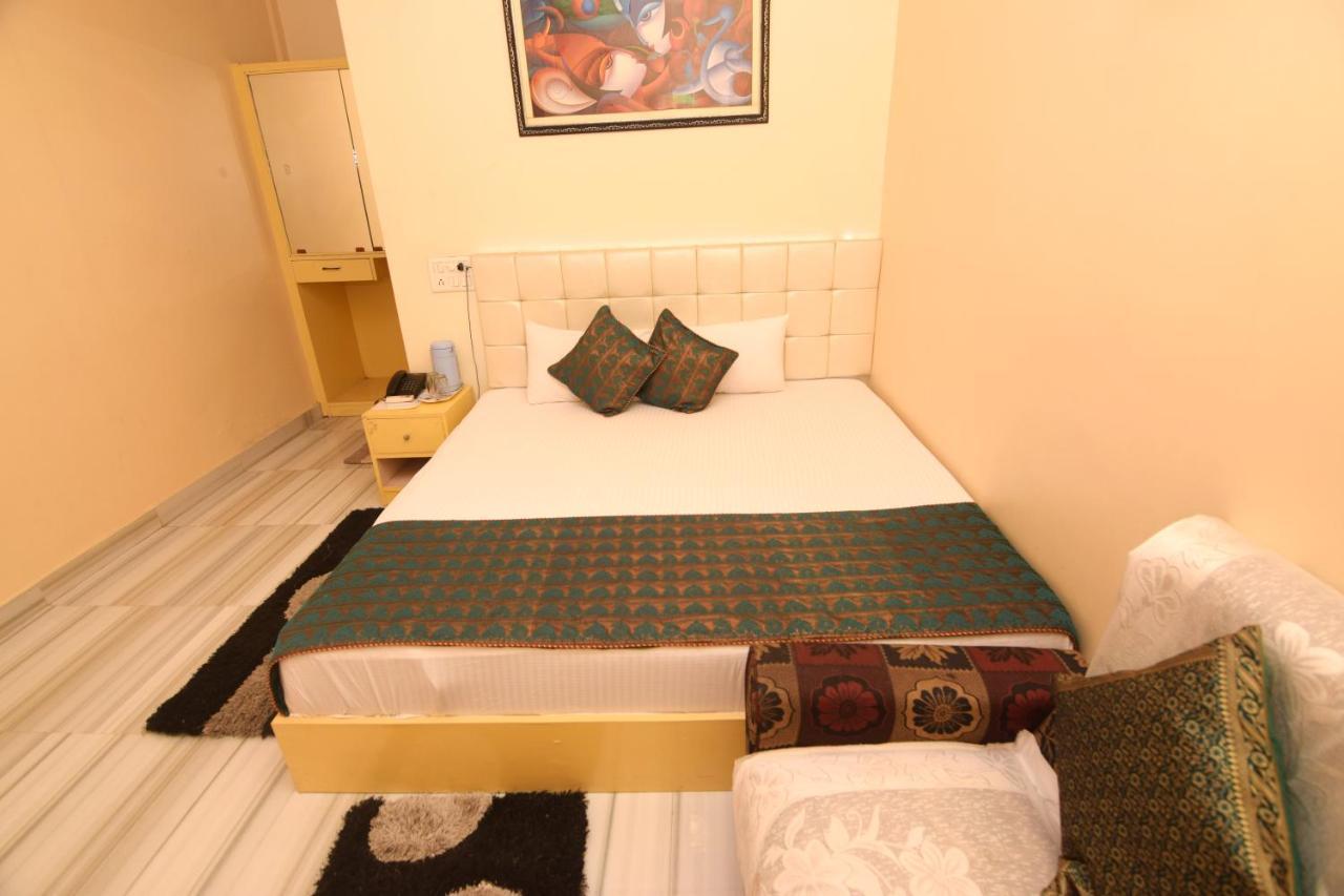 Ds Residency Varanasi-Prime Location-Parking 外观 照片
